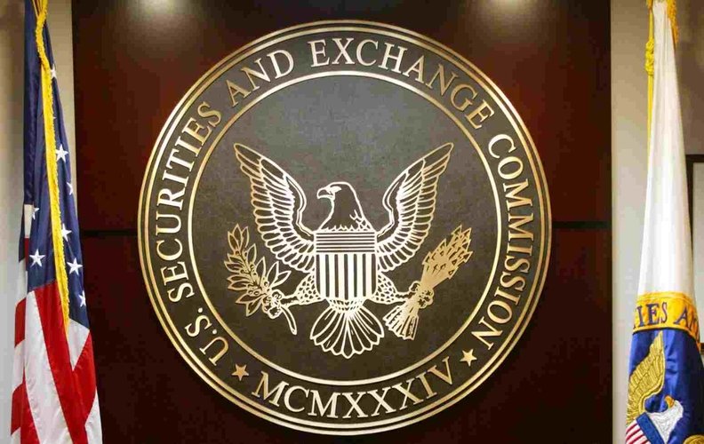 SEC, 'BTC 현물 ETF 승인 유력' 신청서 9건 외부 공표 기사의 사진