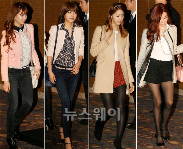 포토월로 향하는 소녀시대 멤버 (왼쪽부터)서현, 수영, 윤아, 티파니 ⓒ 김준영 기자