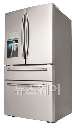 삼성전자가 미국시장에서 출시할 프렌치도어 스파클링 워터 냉장고(모델명: RF31FMESBSR). ⓒ삼성전자 제공