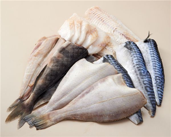 롯데마트, 반건조 생선 최대 40% 할인 판매 기사의 사진
