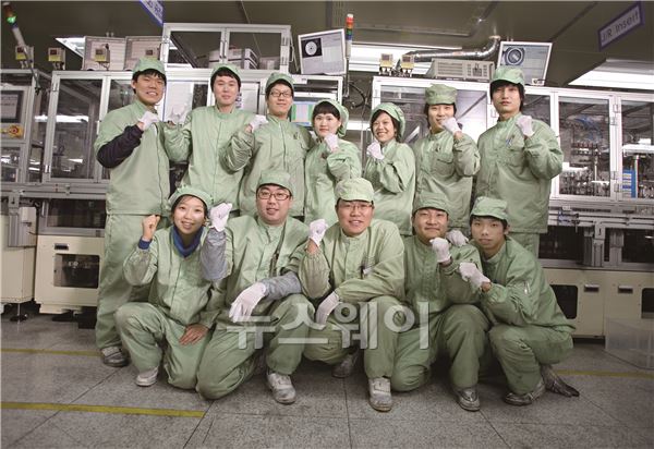 세계 2차전지 시장에서 3년 연속 1위를 달성한 삼성SDI(대표 박상진)의 리튬이온전지 제조현장. ⓒ삼성SDI 제공