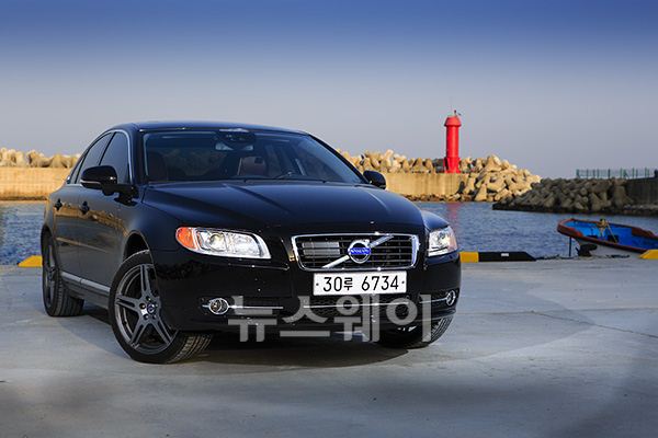 볼보자동차코리아 '볼보 S80 T6 익스큐티브. 윤경현 기자 squashkh@newsway.co.kr