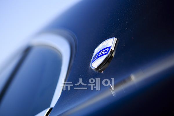 볼보자동차코리아 '볼보 S80 T6 익스큐티브. 윤경현 기자 squashkh@newsway.co.kr
