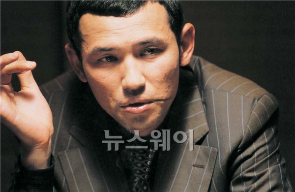 영화 '달콤한 인생' 중 한 장면