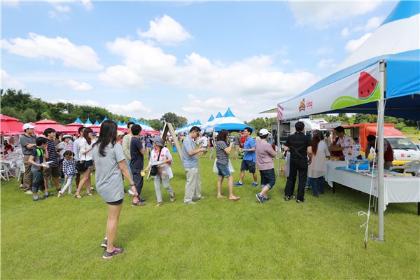 BBQ, '암참 레이버 데이 피크닉' 행사 참가.  사진=BBQ 제공