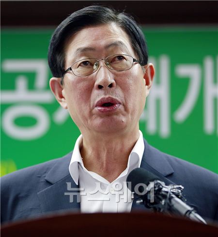 1일 오전 한국전력은 서울 삼성동 한국전력 본사에서 '밀양 송전선로 공사재개에 따른 호소문 발표'를 했다. 호소문을 발표하는 조환익 사장. 김동민 기자. life@newsway.co.kr