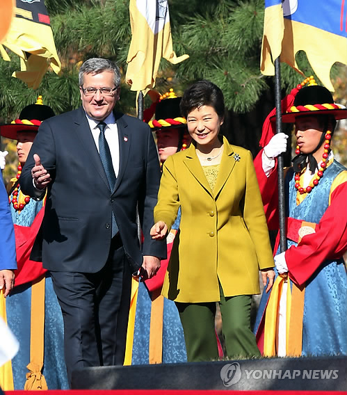 박근혜 대통령-폴란드 대통령 둘이 만나 뭐하나보니··· 기사의 사진