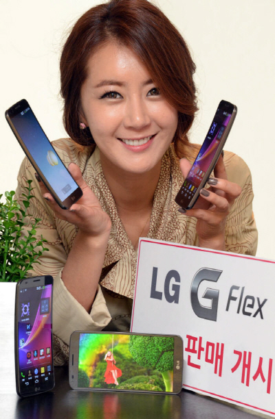 ‘LG G 플렉스’ 내년 2월 프랑스 출시 기사의 사진