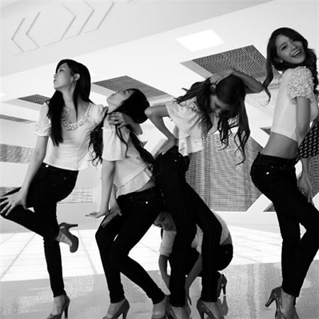 소녀시대 단체사진.  사진=태연 인스타그램