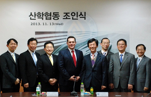 아우디 코리아는 아주자동차대학과 인재 양성 및 고용 지원을 위한 산학협력 협약을 체결했다. 사진=아우디 코리아 제공