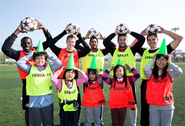 허벌라이프 영어 축구 교실 개최./사진=한국허벌라이프 제공