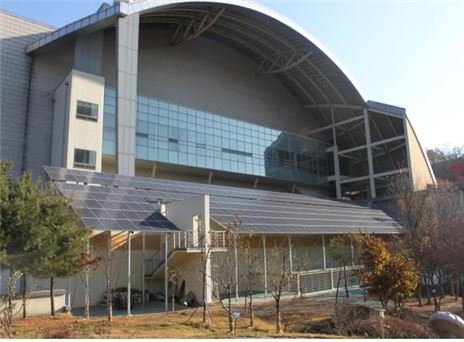 마포자원회수시설 태양광 120kW. (사진 = 서울시)<br />
