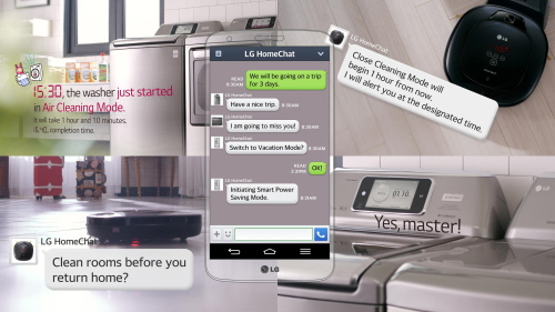 LG전자가 CES 2014에서 스마트폰을 통해 가전제품과 대화하는 홈챗 서비슬 선보인다. 사진=LG전자 제공