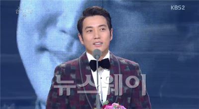 우수연기상, 주상욱 “굿닥터를 만나 정말 행복했다” 기사의 사진