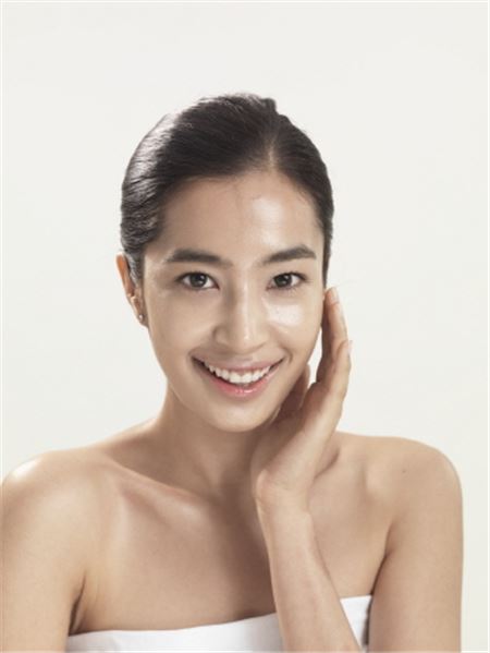 뾰루지 및 여드름 집에서 자국·흉터 없애는법으로 깨끗한 피부 만들기 기사의 사진