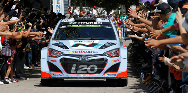 현대차는 '2014 월드랠리챔피언십(이하 WRC)' 3차 대회 만에 역대 최고 성적인 3위에 오르는 쾌거를 달성했다. 사진=현대모터스포츠 제공