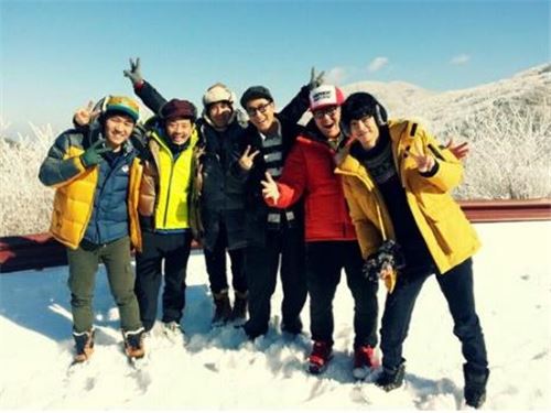 1박2일 단체사진 공개. 사진=데프콘 트위터