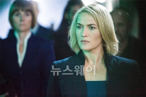 케이트 윈슬렛, 영화 ‘다이버전트’ 통해 생애 첫 악역 도전 기사의 사진