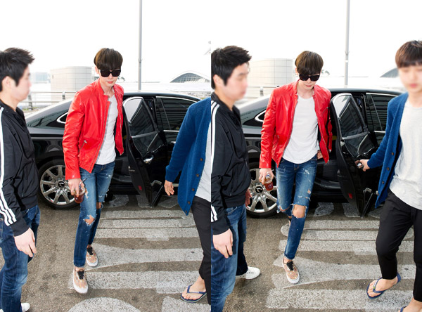 배우 이종석이 27일 오전 홍콩으로 출국하기 위해 한 손에 커피를 들고 인천공항 출국장에 들어서고 있다. 사진=휴고 보스