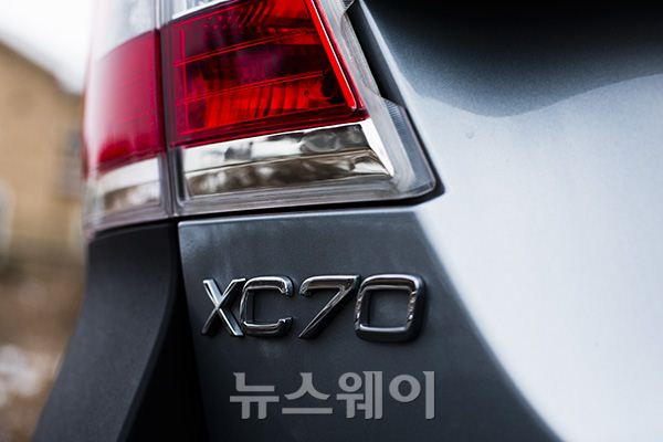 아웃도어 라이프 ‘볼보 XC70 D5 AWD’ 하나면 끝 기사의 사진