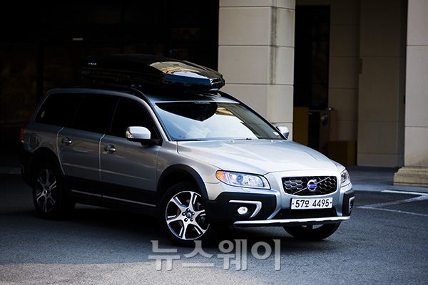 아웃도어 라이프 ‘볼보 XC70 D5 AWD’ 하나면 끝 기사의 사진