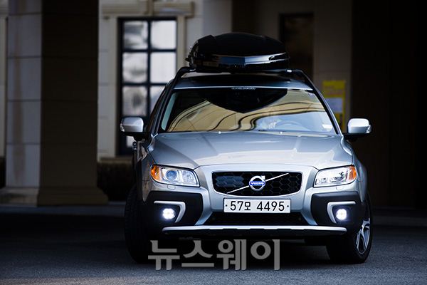 아웃도어 라이프 ‘볼보 XC70 D5 AWD’ 하나면 끝 기사의 사진