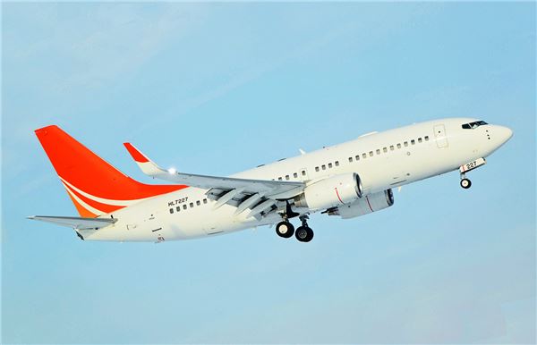 한화그룹이 그룹 전용 항공기로 운용하고 있는 보잉 737 BBJ2 여객기.
