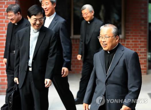 염수정 추기경 개성공단 방문 사진=연합뉴스 제공