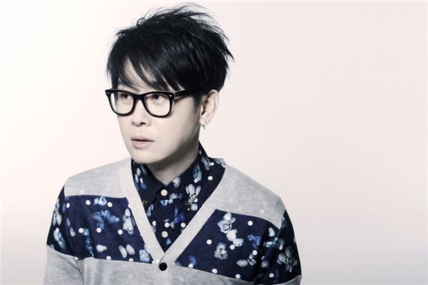 이승환, 故노무현 기일에 맞춰 헌정곡 ‘함께 있는 우리를 보고싶다’ 뮤비 공개 기사의 사진