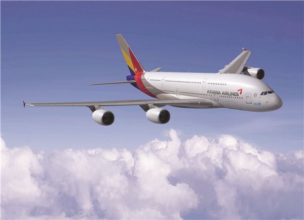 아시아나항공이 오는 13일부터 공식 운항하게 될 A380 여객기. 사진=아시아나항공 제공