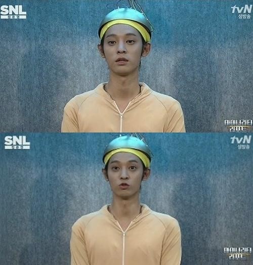 ‘SNL 코리아’에 출연한 가수 정준영이 박주영 선수에 대해 ‘0골-0어시-0슈팅-1따봉’이라고 말해 폭소를 자아냈다. 사진=tvN ‘SNL코리아’ 방송 캡처