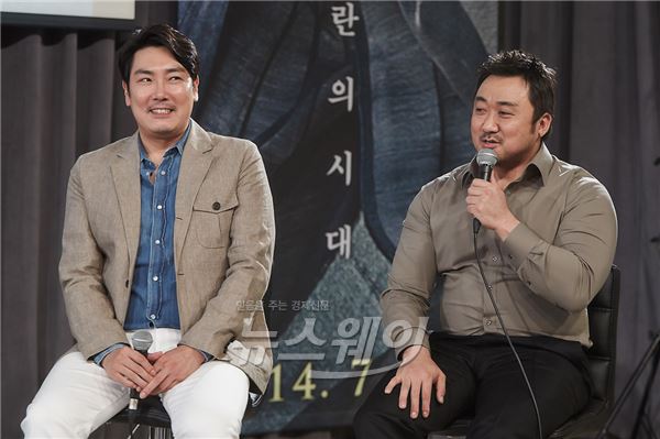 ‘군도: 민란의 시대’, 조진웅-마동석 ‘톰과 제리’ 존재감?···“우린 누나 동생 사이” 기사의 사진