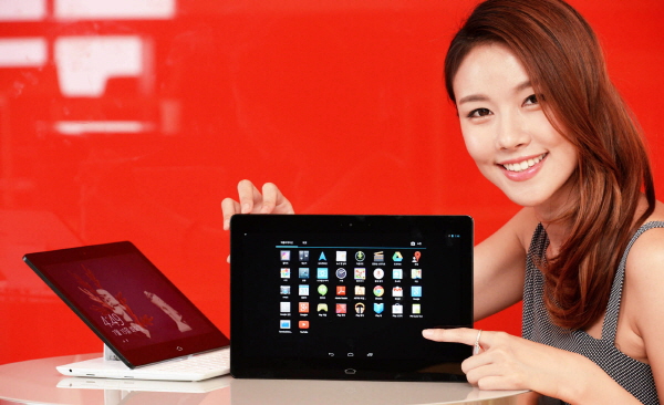 LG전자가 안드로이드 운영체제를 탑재한 탭북을 출시한다. 사진=LG전자 제공