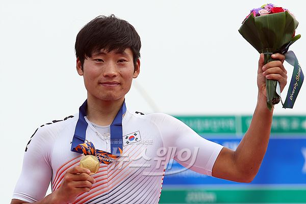 장경구 사이클 도로 개인 4:07:52로 ‘金’ 기사의 사진