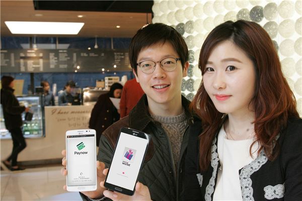 LG유플러스는 간편결제 서비스 ‘페이나우’를 1000만 가입자가 이용하는 모바일지갑 ‘스마트월렛’과의 연계로 결제 서비스 뿐 아니라 멤버십 및 쿠폰 등 다양한 혜택을 제공하고 있다고 11일 밝혔다. 사진=LG유플러스 제공