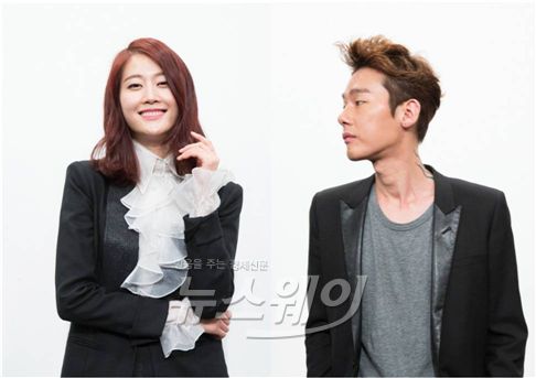사진= 평론가 허지웅과 모델 이현이가 JTBC '속사정 쌀롱'에 새 MC로 합류한다 / JTBC 제공