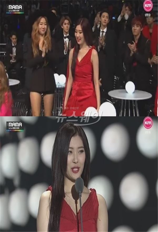 ‘2014 MAMA’ 선미, 섹시한 붉은 드레스로 무대 올라 기사의 사진