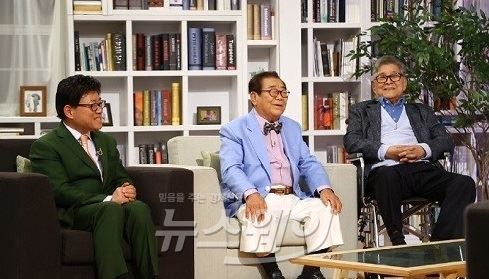 송해 “내 술실력 8할은 구봉서 선배 때문” 기사의 사진