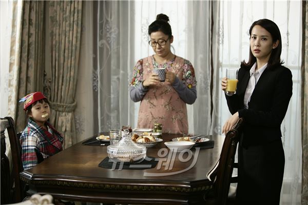  ‘워킹걸’, 조여정-클라라-섹시 코미디 ‘재미 보증’ 수표 기사의 사진