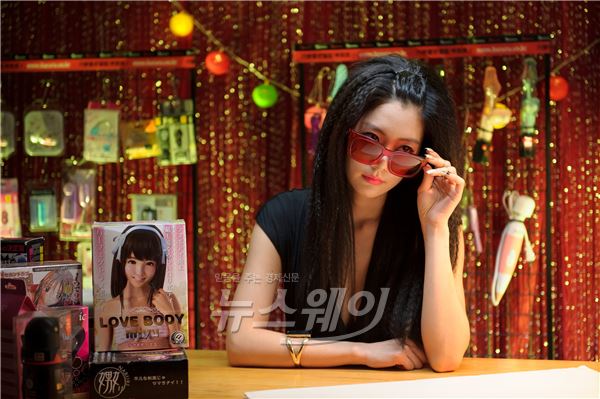  ‘워킹걸’, 조여정-클라라-섹시 코미디 ‘재미 보증’ 수표 기사의 사진