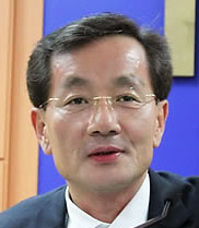 김영한 민정수석 운영위 불참···“긴급상황 대비해야” 기사의 사진
