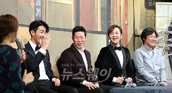 '삼시세끼' 제작발표회에 참석한 차승원 유해진 장근석 나영석PD(좌로부터) / 사진 = 이수길 기자(leo@newsway.co.kr)