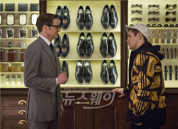  ‘킹스맨: 시크릿 에이전트’, 무게감 덜어낸 완벽한 스파이 오락영화 기사의 사진