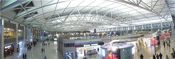 인천공항 3층 출국장 전경