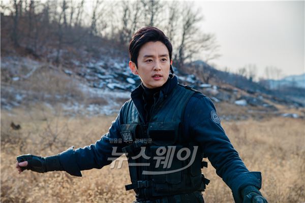 배우 권율, 3D 장편 프로젝트 ‘자각몽’ 촬영 종료···어떤 영화? 기사의 사진