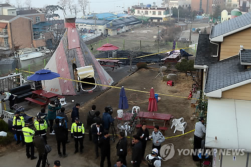 22일 오전 인천 강화도 동막해수욕장 인근 캠핑장에서 화재 사고가 발생해 7명이 죽고 다쳤다. 사진=연합뉴스