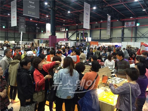 롯데백화점  ‘블랙 쇼핑데이’  사진=이주현 기자 jhjh13@newsway.kr