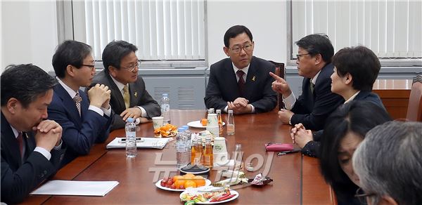 공무원 연금개혁 특별위원회 전체회의. 사진=김동민 기자 life@newsway.co.kr