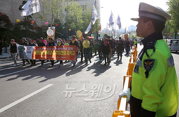 24일 서울광장 민주노총 총파업. 사진=이수길 기자 leo2004@newsway.co.kr