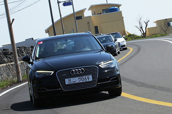 아우디 A3 스포트백 e-트론은 1.4 TFSI 엔진, 전기모터, 6단 S 트로닉 듀얼 클러치 변속기 등 크게 3개의 유닛으로 드라이브트레인이 구성돼 있다. 사진=아우디코리아 제공